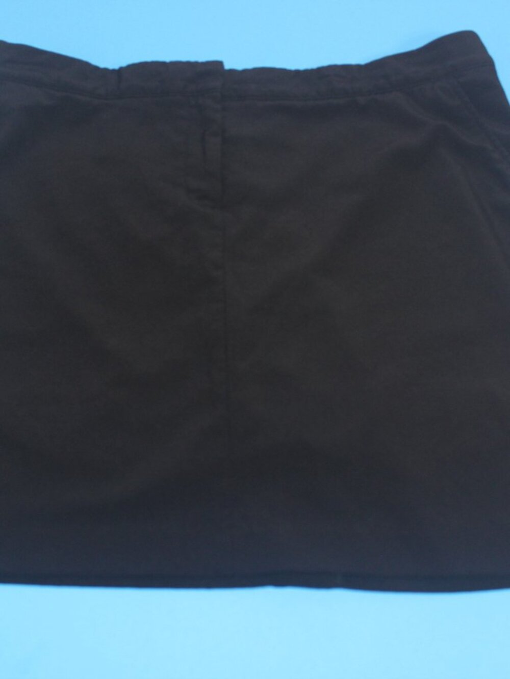 IZOD Womens  golf skort SZ. 10 BLK